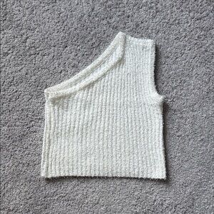 Fuzzy One Shoulders (Kstyle)